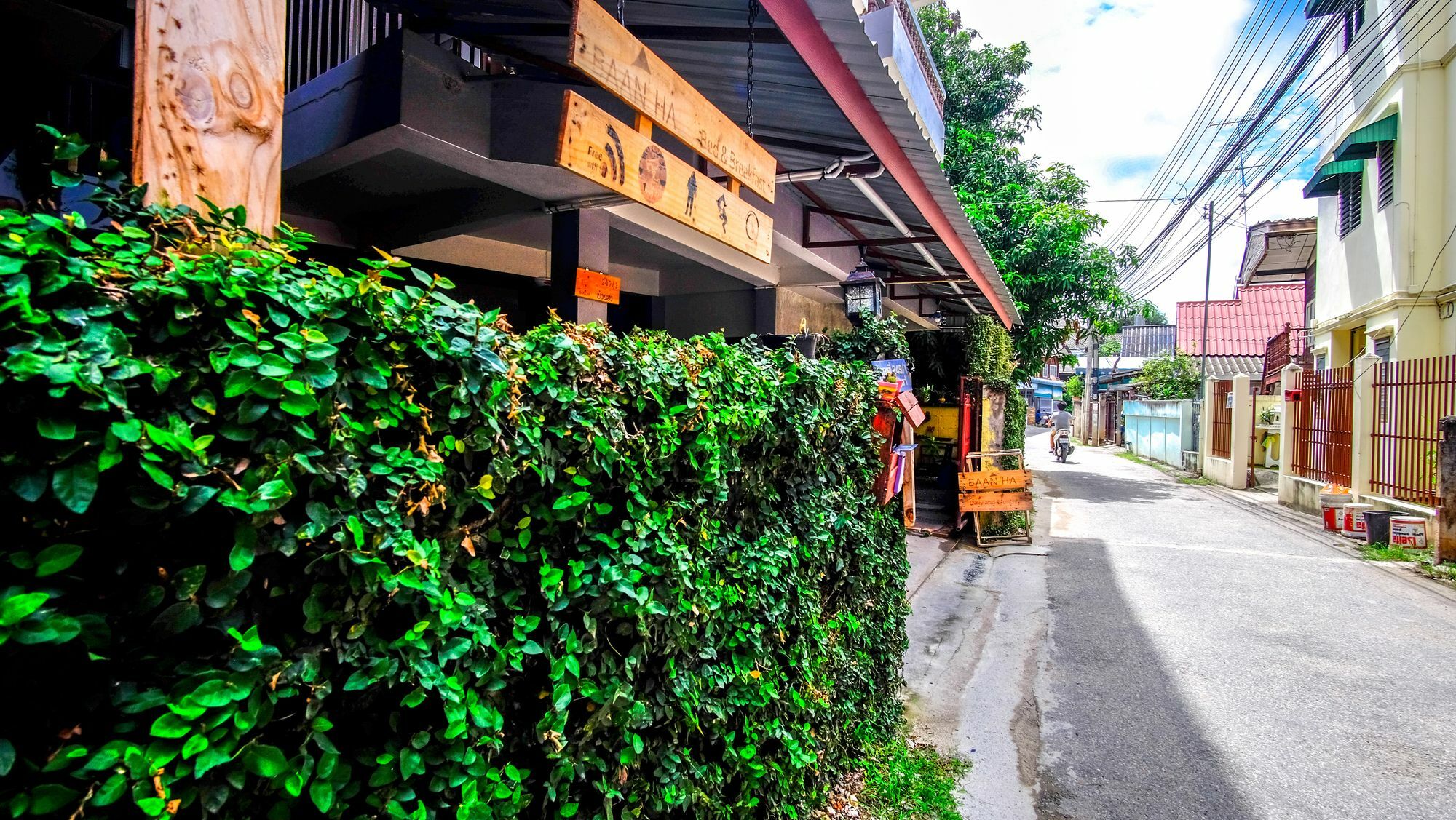 Baan Ha Guest House Chiang Mai Exterior photo